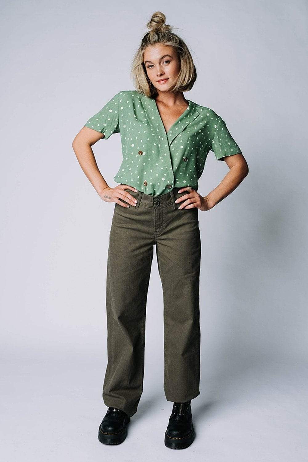 Levi's CL Utility Wide LB Jean in Olive Night Herringbone | Levi's CL Utility Wide LB Jean in Olive Night Herringbone | Clad & Cloth |  Bottom | Amazon | Instagram.