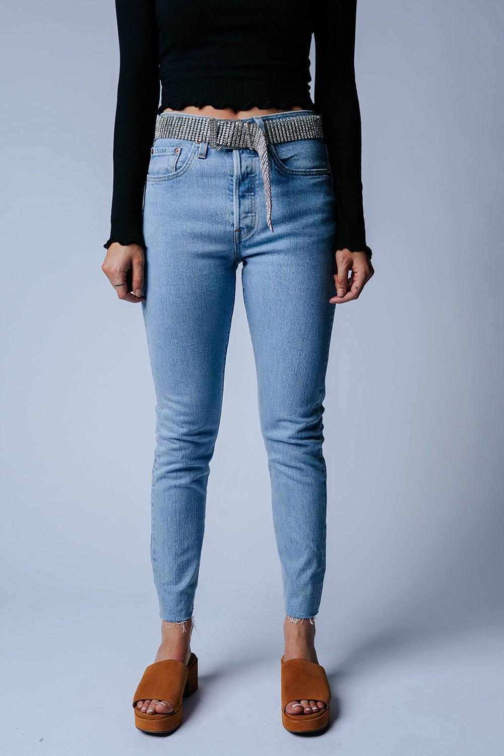 Levi's 501 Skinny in Tango Talks | Levi's 501 Skinny in Tango Talks | Clad & Cloth |  Bottom | Amazon | Instagram.